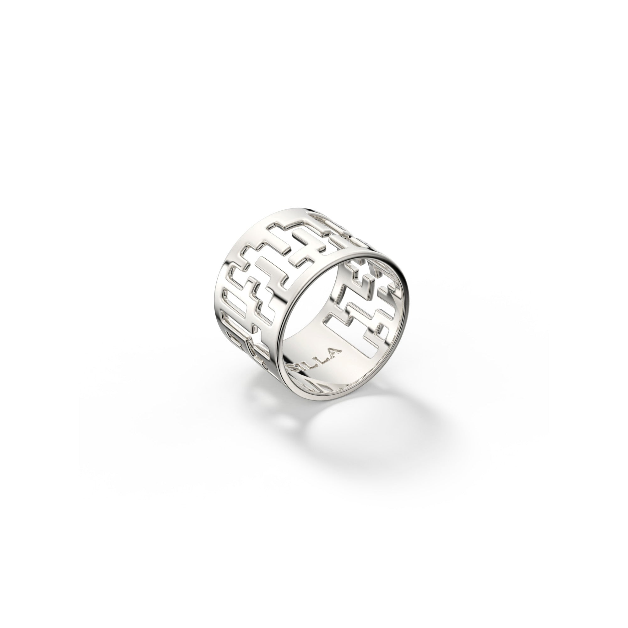 'A-Māz-Me' Icy Large White Gold Ring